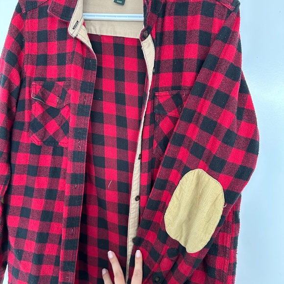 Women’s Plaid Roots Button Down - Picture 2 of 3